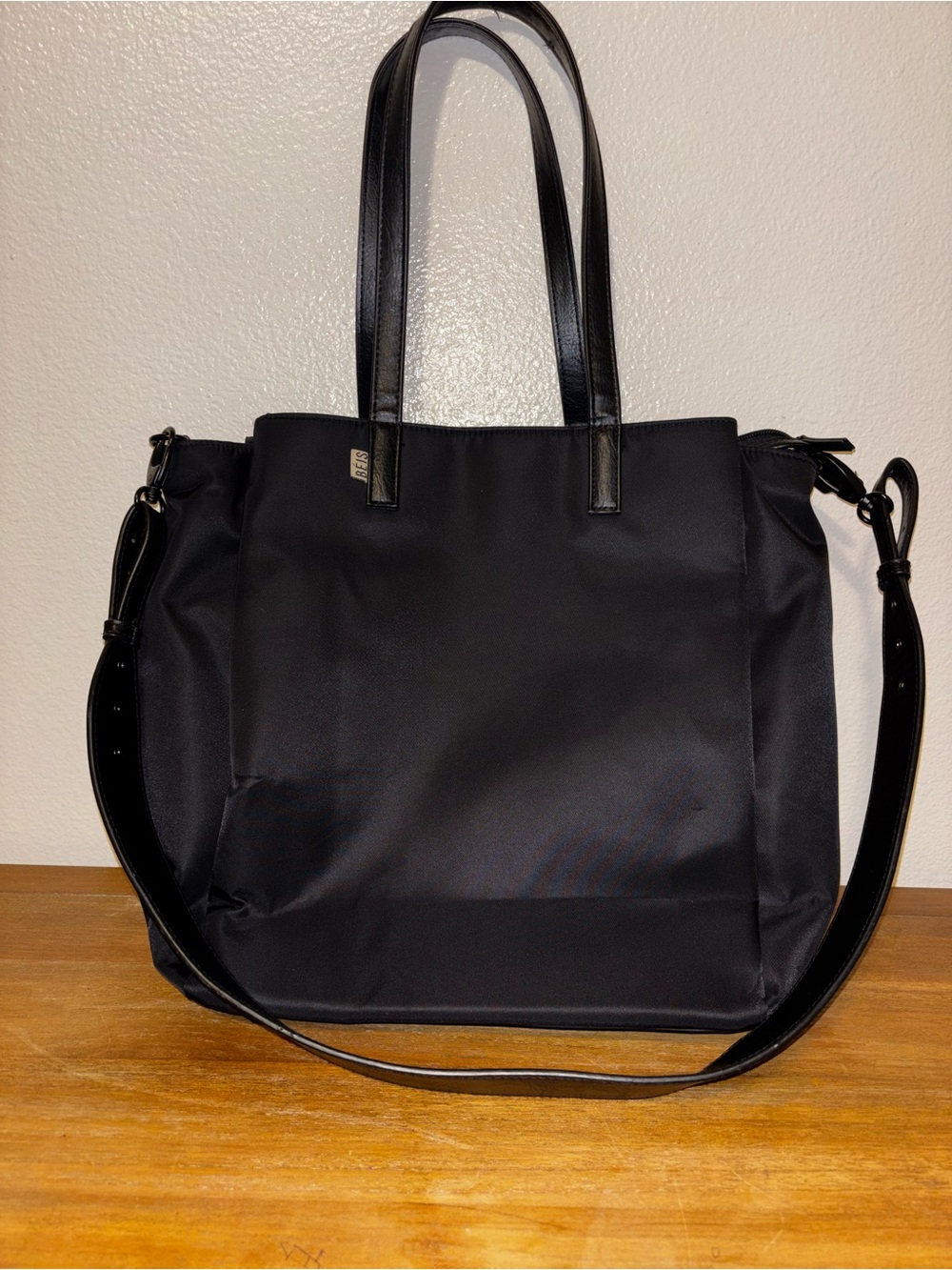 BEIS The Commuter Tote In Black Excellent Condition Pre-Owned - Picture 3 of 8
